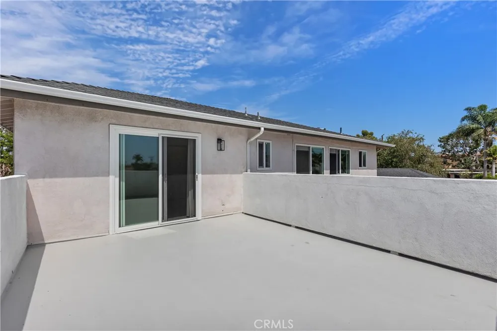 423 Westminster Avenue #B Newport Beach, CA 92663