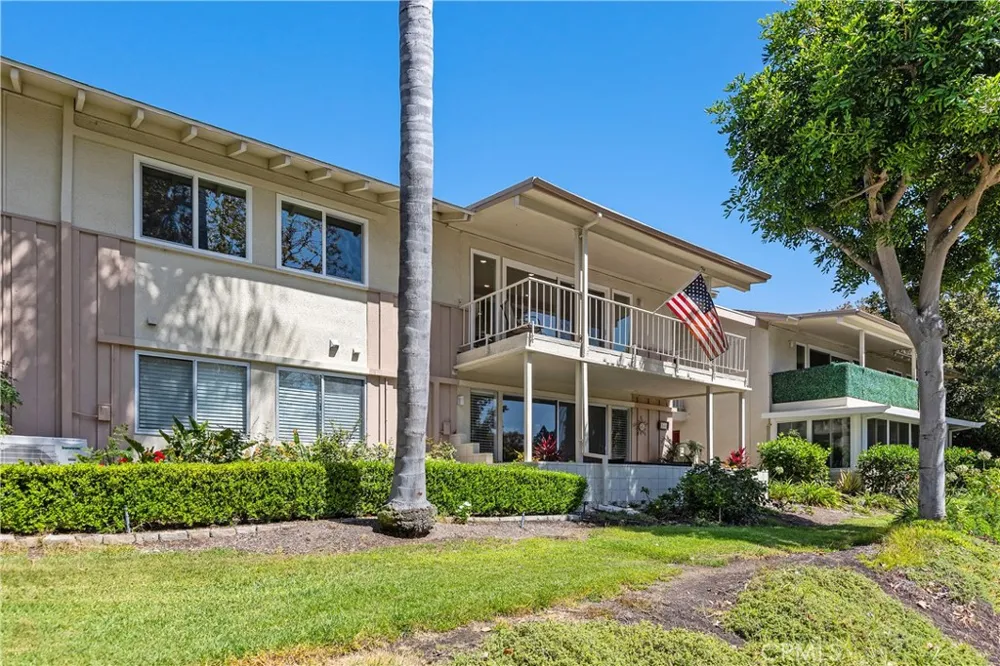 56 Calle Cadiz #R Laguna Woods, CA 92637