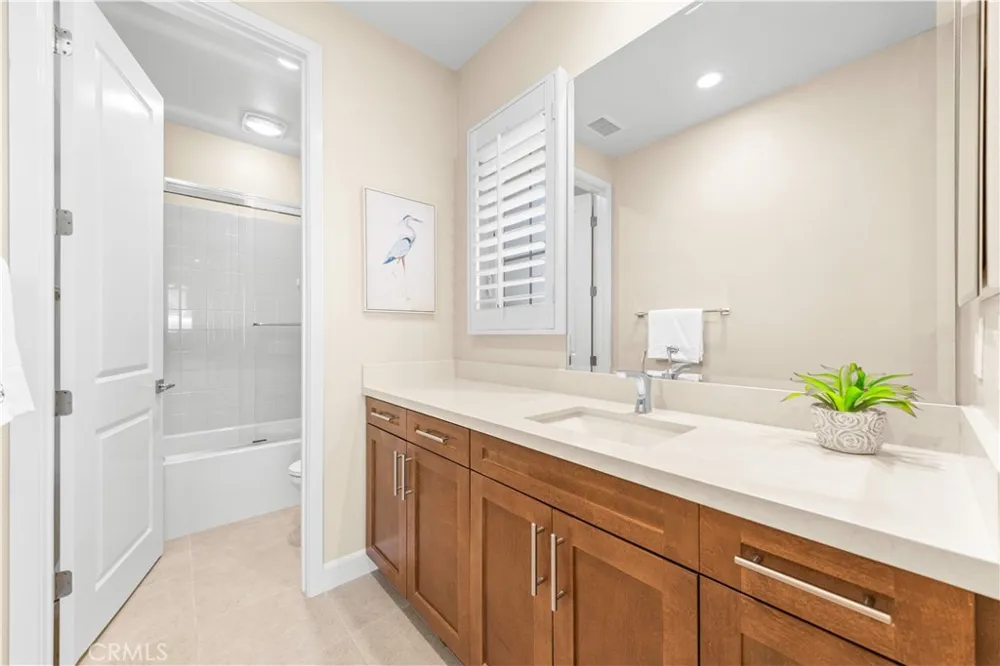 53 Tundra Irvine, CA 92602