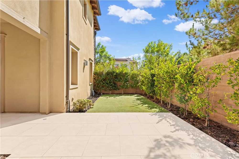 53 Tundra Irvine, CA 92602
