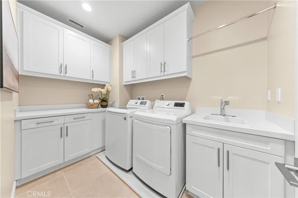 53 Tundra Irvine, CA 92602