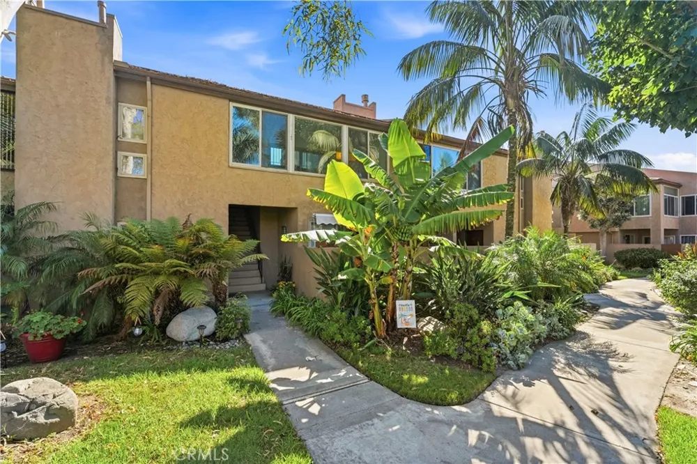 16971 Bluewater Lane #70 Huntington Beach, CA 92649
