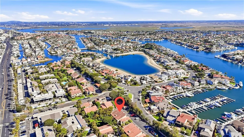 16971 Bluewater Lane #70 Huntington Beach, CA 92649