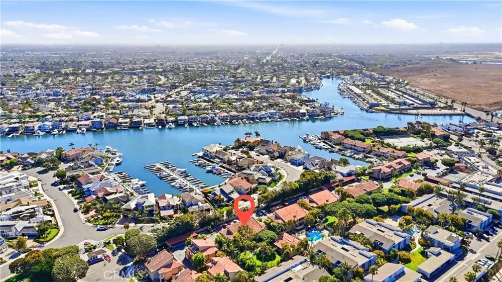 16971 Bluewater Lane #70 Huntington Beach, CA 92649
