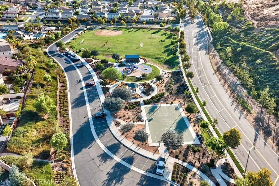 36271 Waxen Lake Elsinore, CA 92532