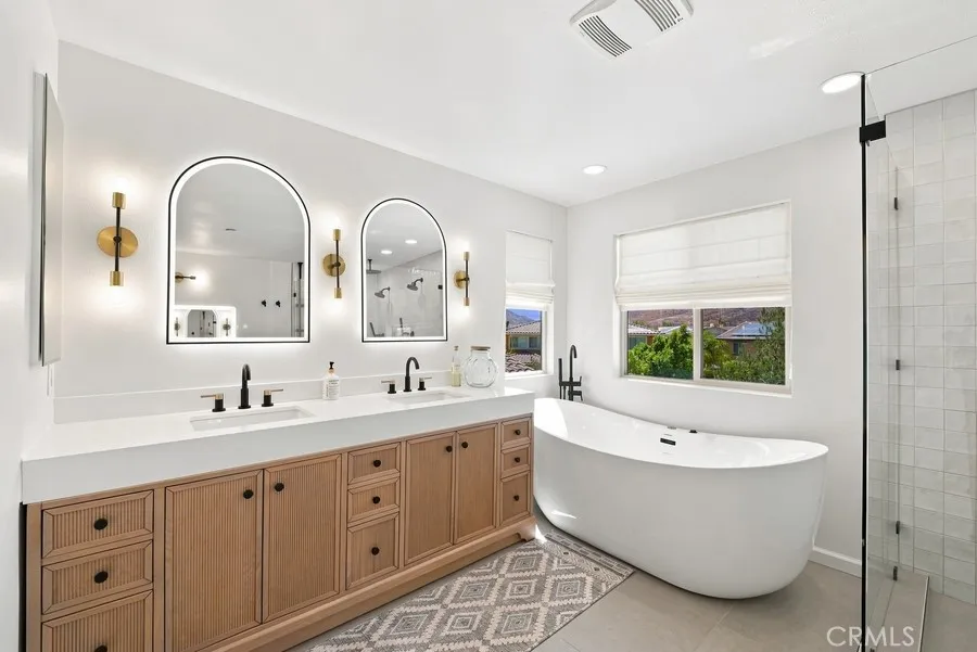 36271 Waxen Lake Elsinore, CA 92532
