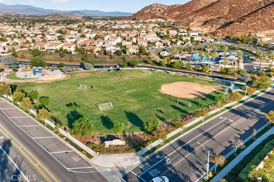 36271 Waxen Lake Elsinore, CA 92532