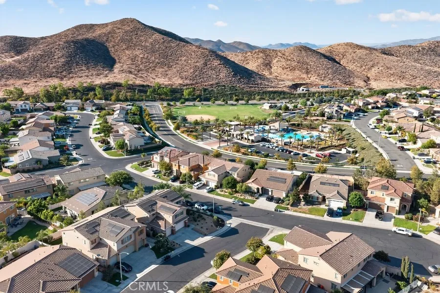 36271 Waxen Lake Elsinore, CA 92532