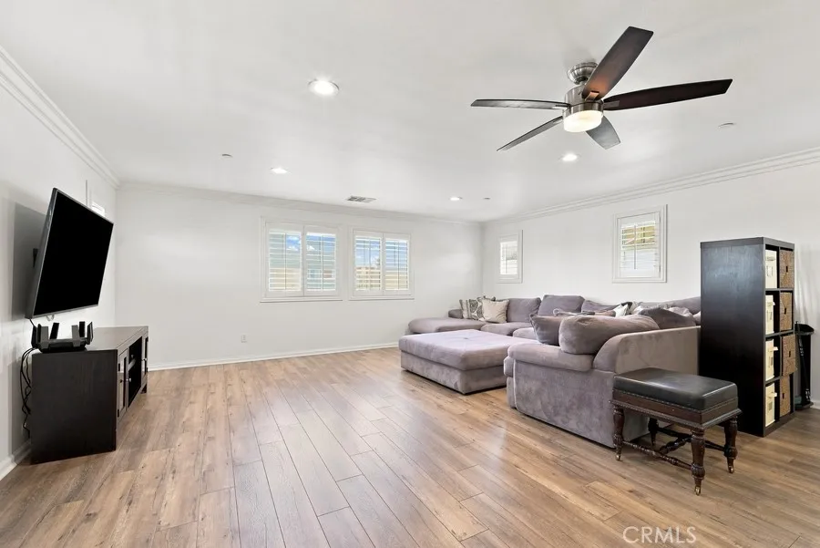 36271 Waxen Lake Elsinore, CA 92532