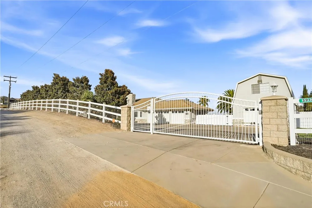 39130 Pala Vista Temecula, CA 92591