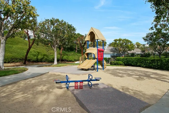 23 Dover Place Laguna Niguel, CA 92677