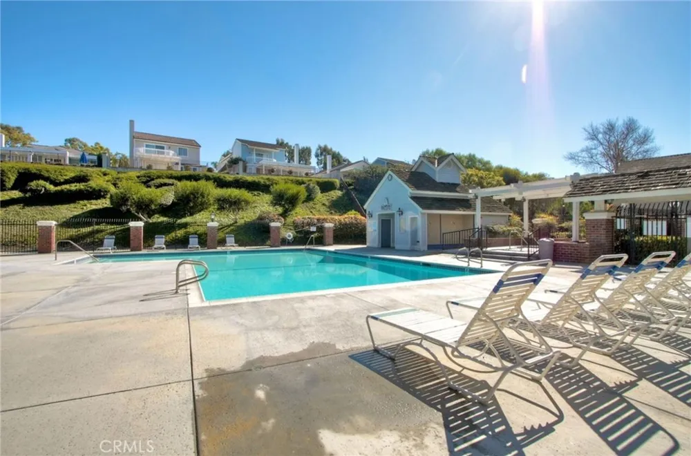 23 Dover Place Laguna Niguel, CA 92677