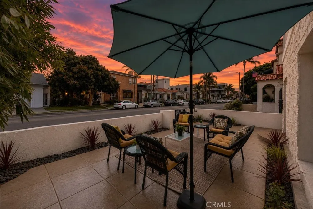 40 Claremont Long Beach, CA 90803
