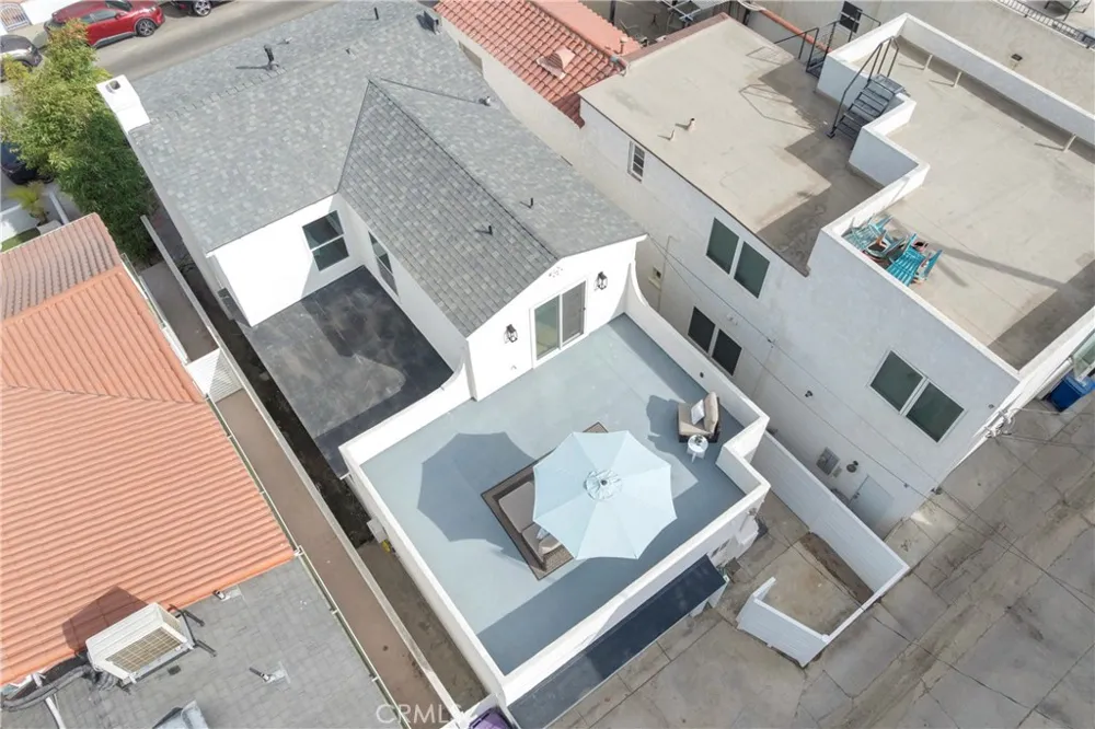 40 Claremont Long Beach, CA 90803