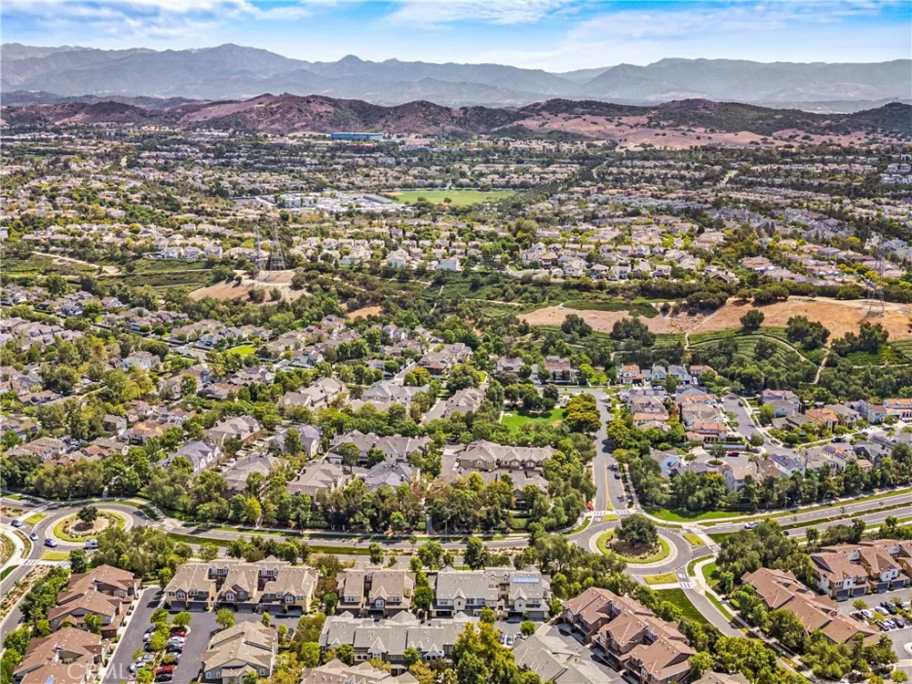 71 Orange Blossom Ladera Ranch, CA 92694