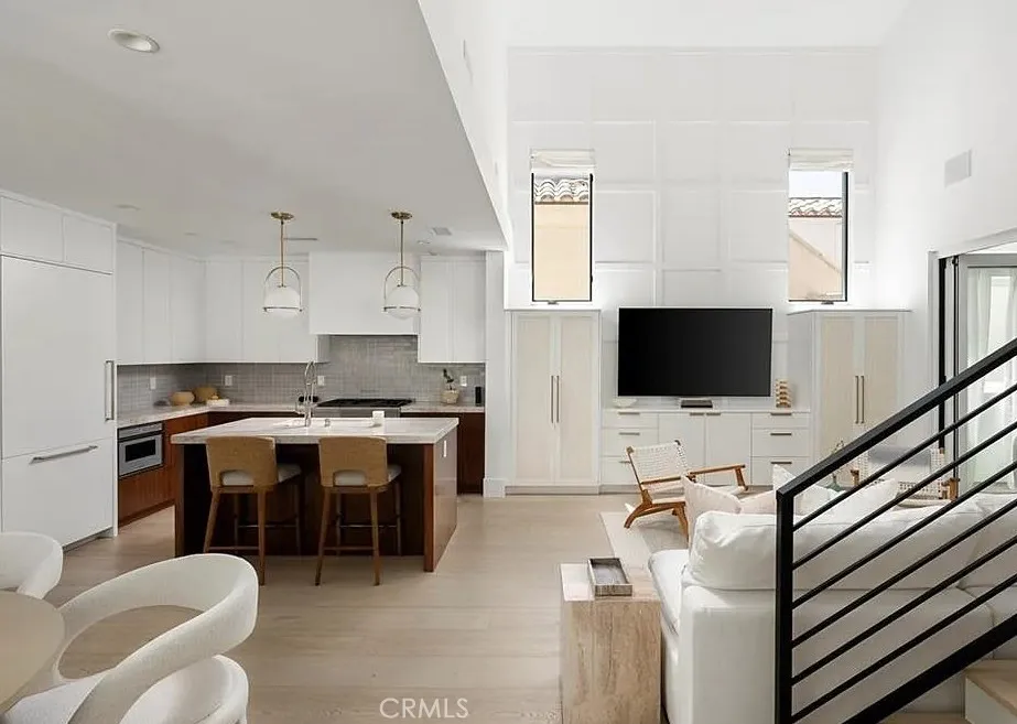428 1/2 Fernleaf Corona del Mar, CA 92625