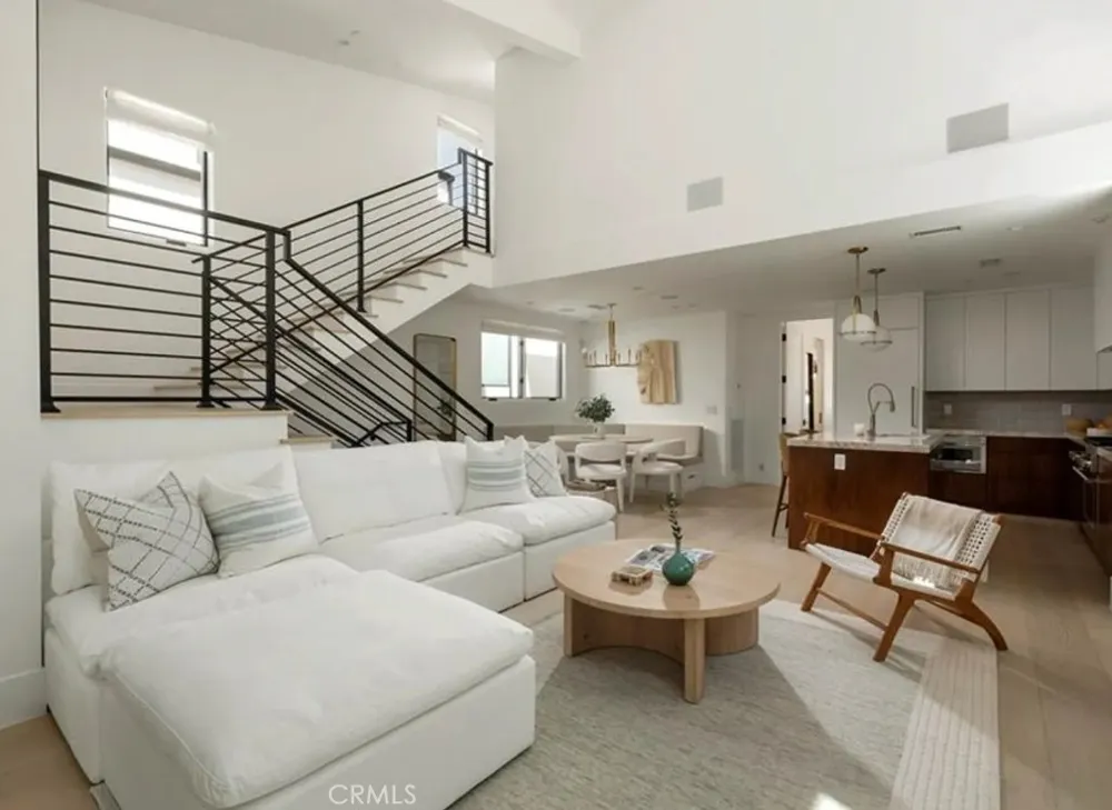 428 1/2 Fernleaf Corona del Mar, CA 92625