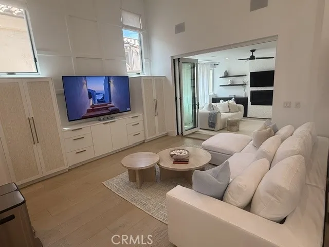 428 1/2 Fernleaf Corona del Mar, CA 92625