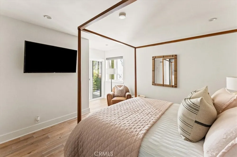 845 Summit Drive Laguna Beach, CA 92651