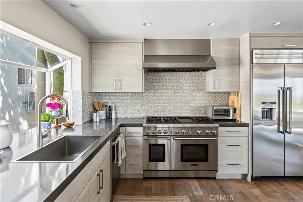 845 Summit Drive Laguna Beach, CA 92651