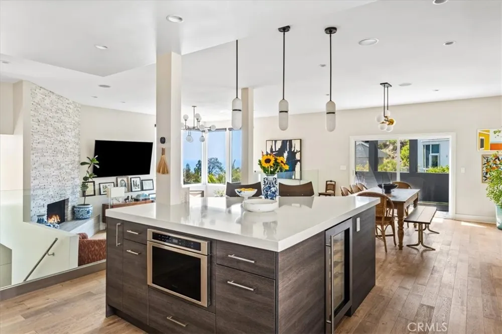 845 Summit Drive Laguna Beach, CA 92651