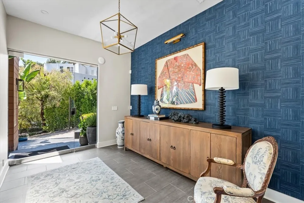 845 Summit Drive Laguna Beach, CA 92651