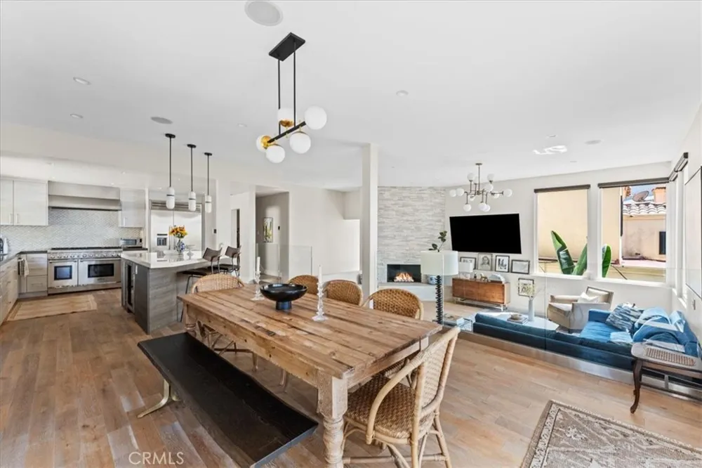 845 Summit Drive Laguna Beach, CA 92651