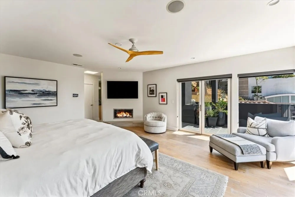 845 Summit Drive Laguna Beach, CA 92651
