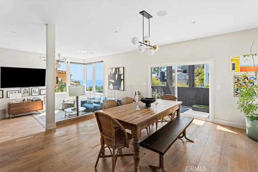 845 Summit Drive Laguna Beach, CA 92651