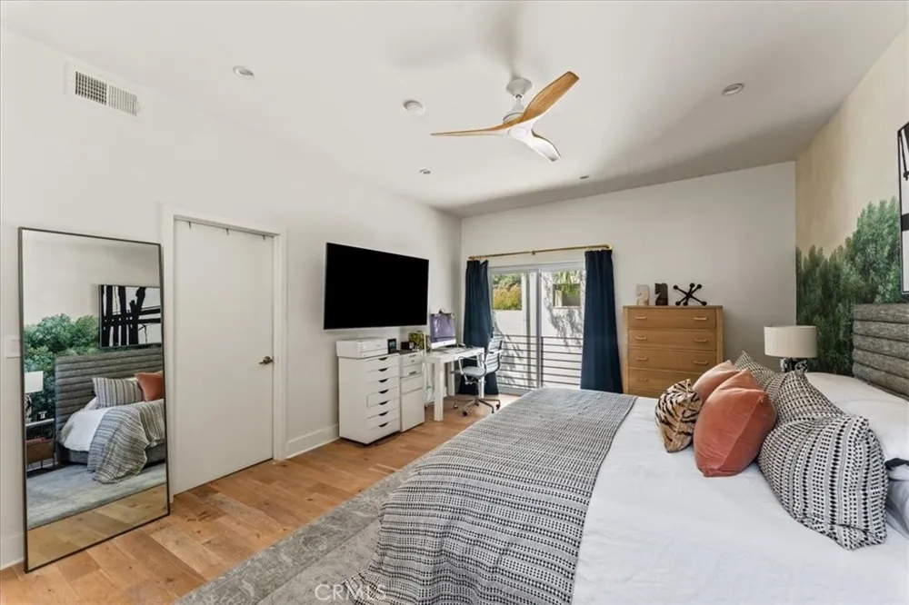 845 Summit Drive Laguna Beach, CA 92651