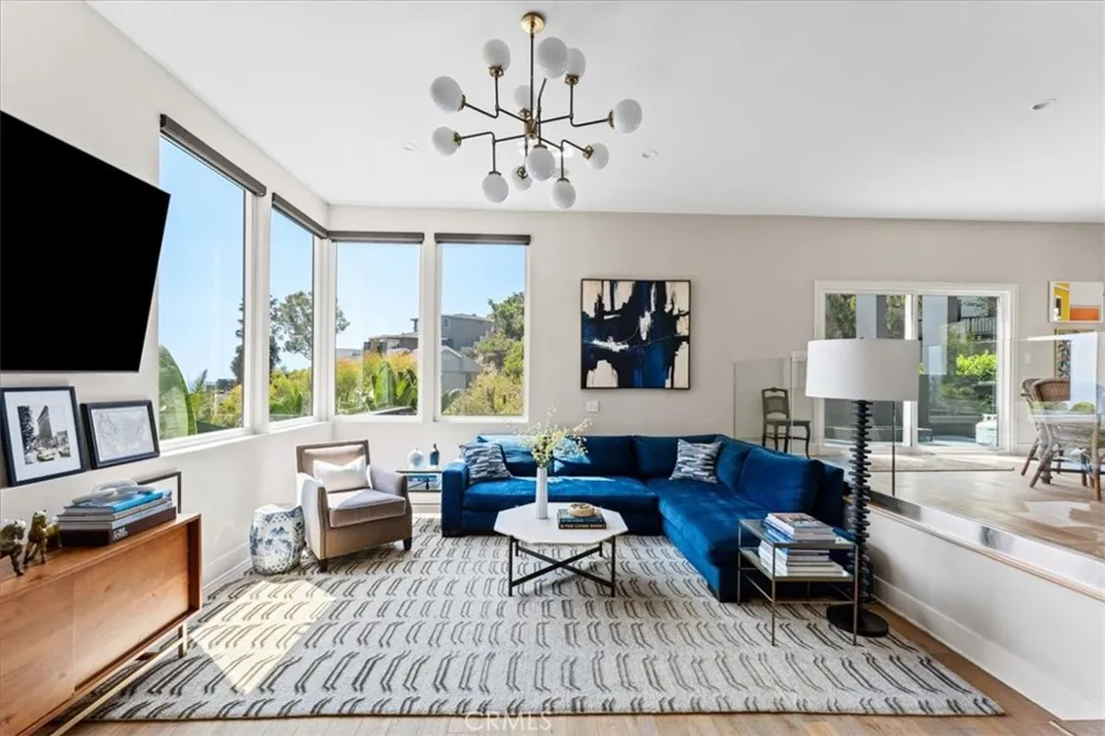 845 Summit Drive Laguna Beach, CA 92651