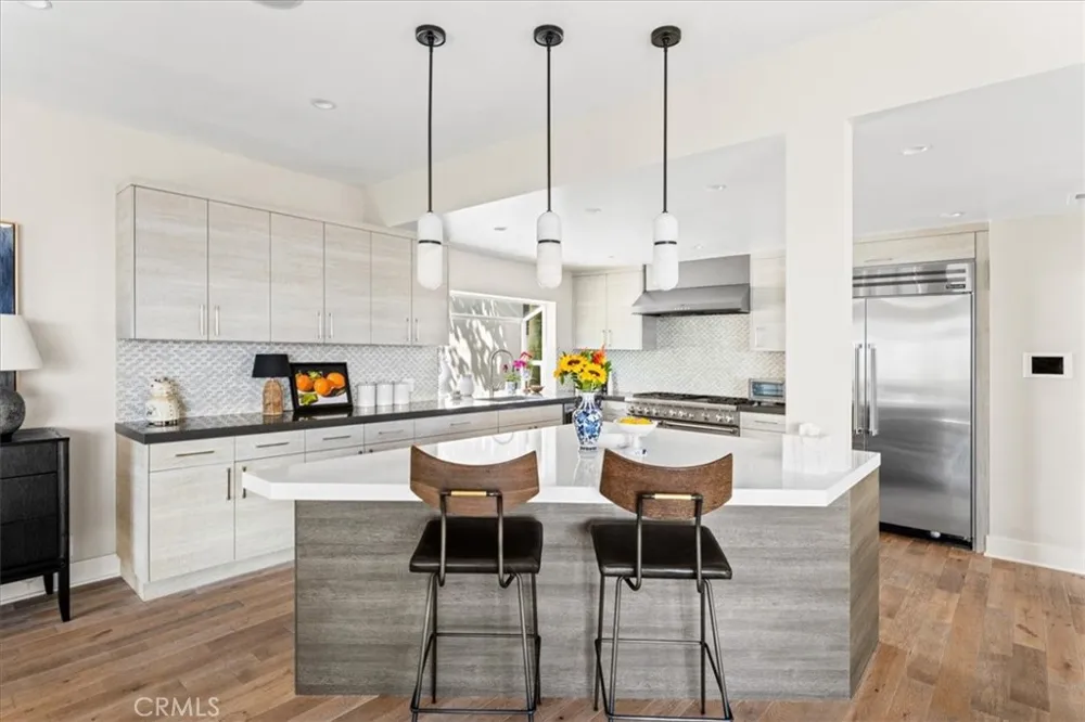 845 Summit Drive Laguna Beach, CA 92651