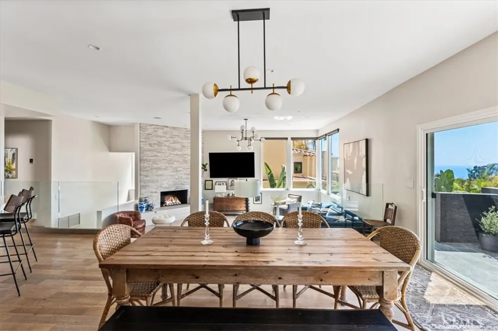 845 Summit Drive Laguna Beach, CA 92651