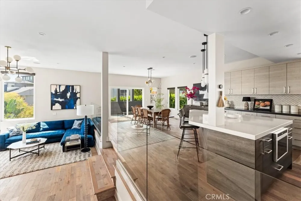 845 Summit Drive Laguna Beach, CA 92651