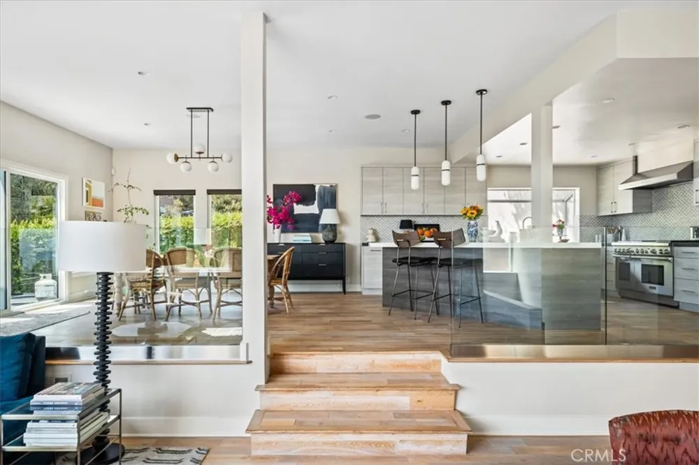 845 Summit Drive Laguna Beach, CA 92651