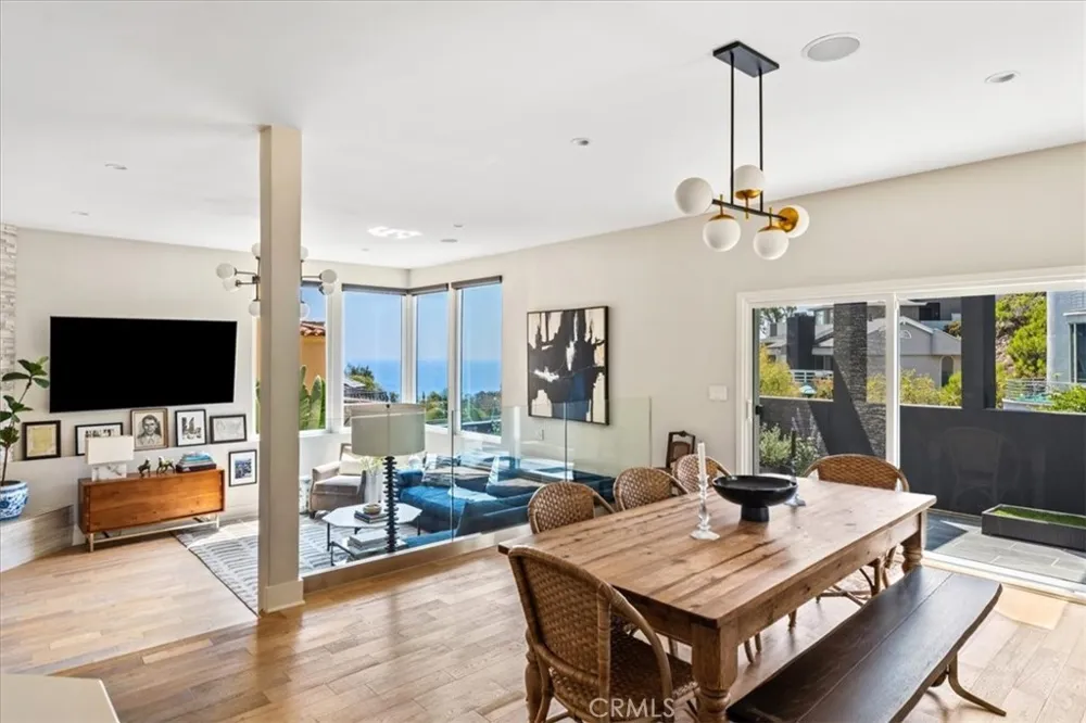 845 Summit Drive Laguna Beach, CA 92651