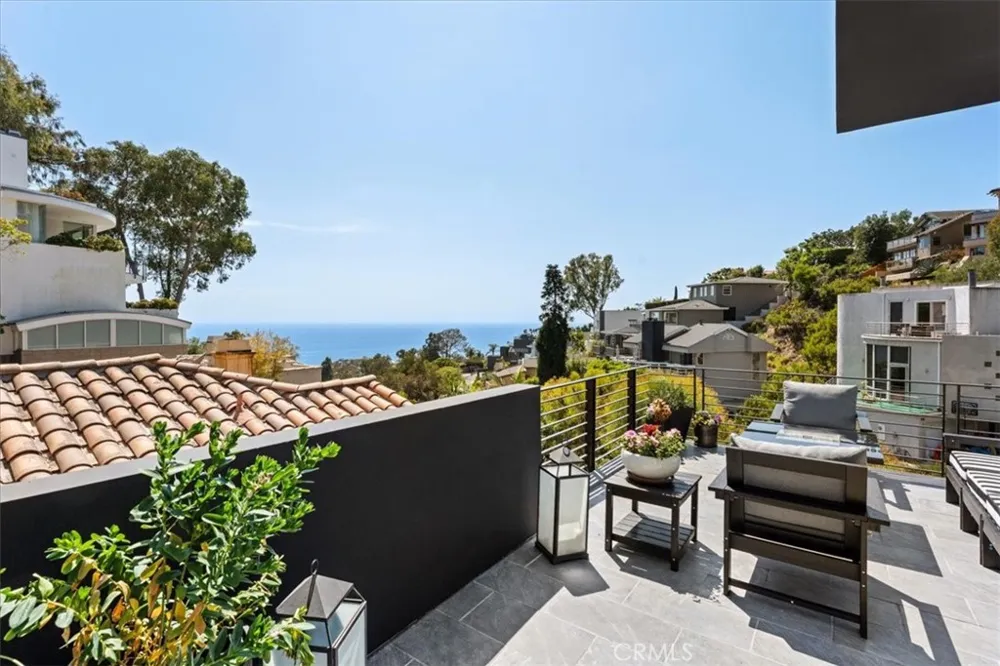 845 Summit Drive Laguna Beach, CA 92651