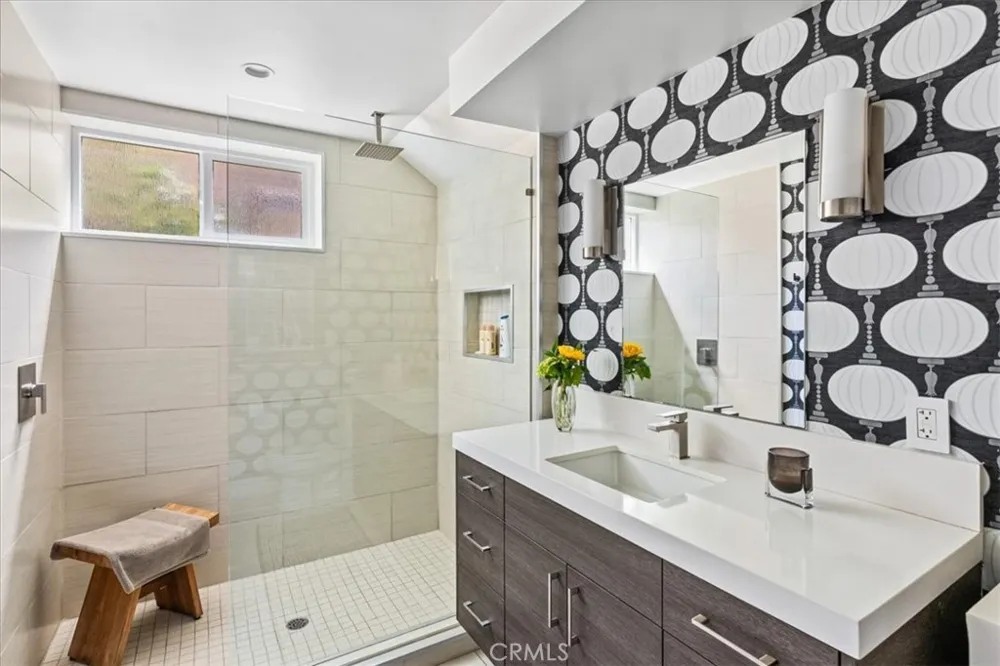 845 Summit Drive Laguna Beach, CA 92651