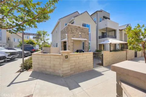 511 Sparrowhawk Way