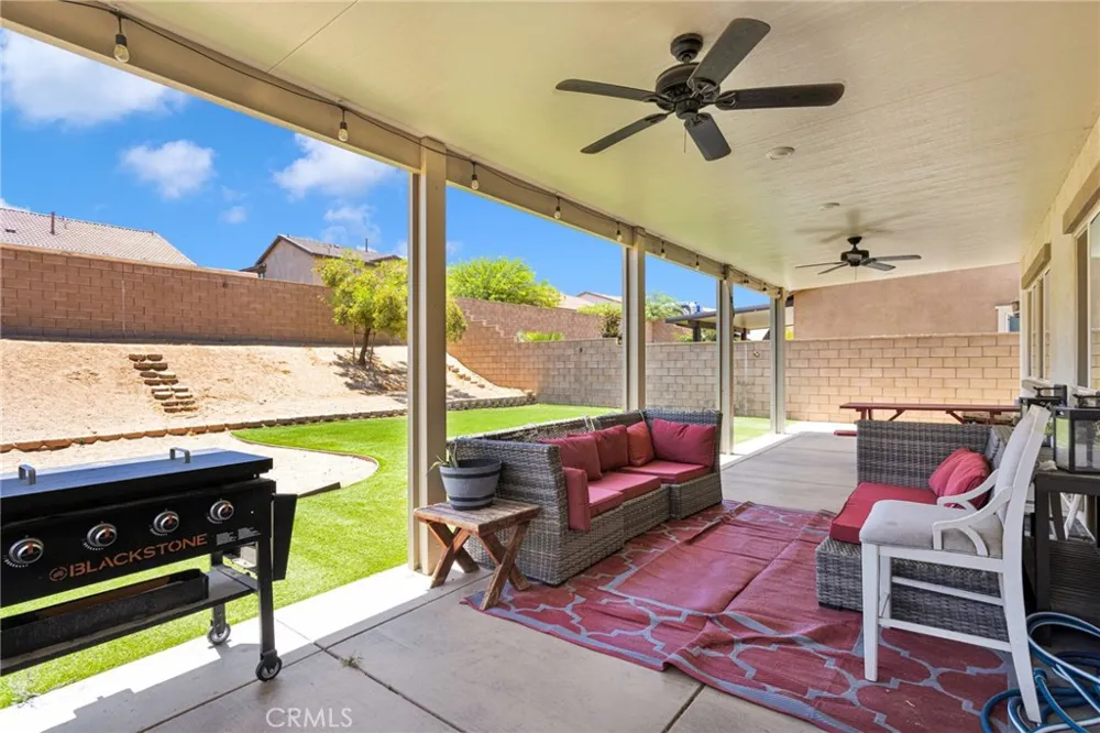 11913 Andrews Place Victorville, CA 92392