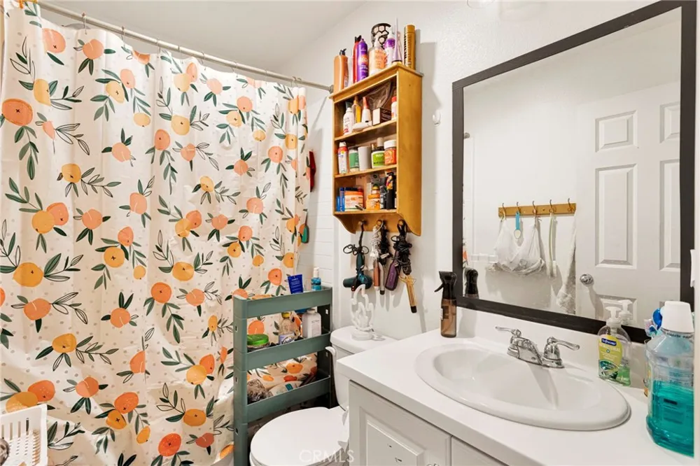 11913 Andrews Place Victorville, CA 92392