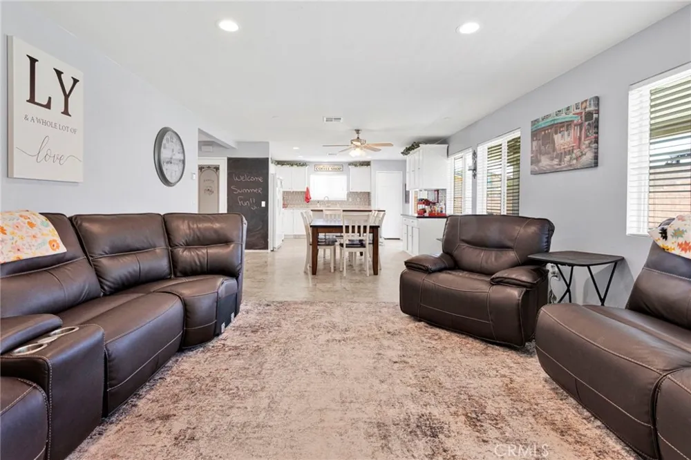 11913 Andrews Place Victorville, CA 92392