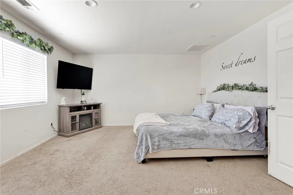 11913 Andrews Place Victorville, CA 92392