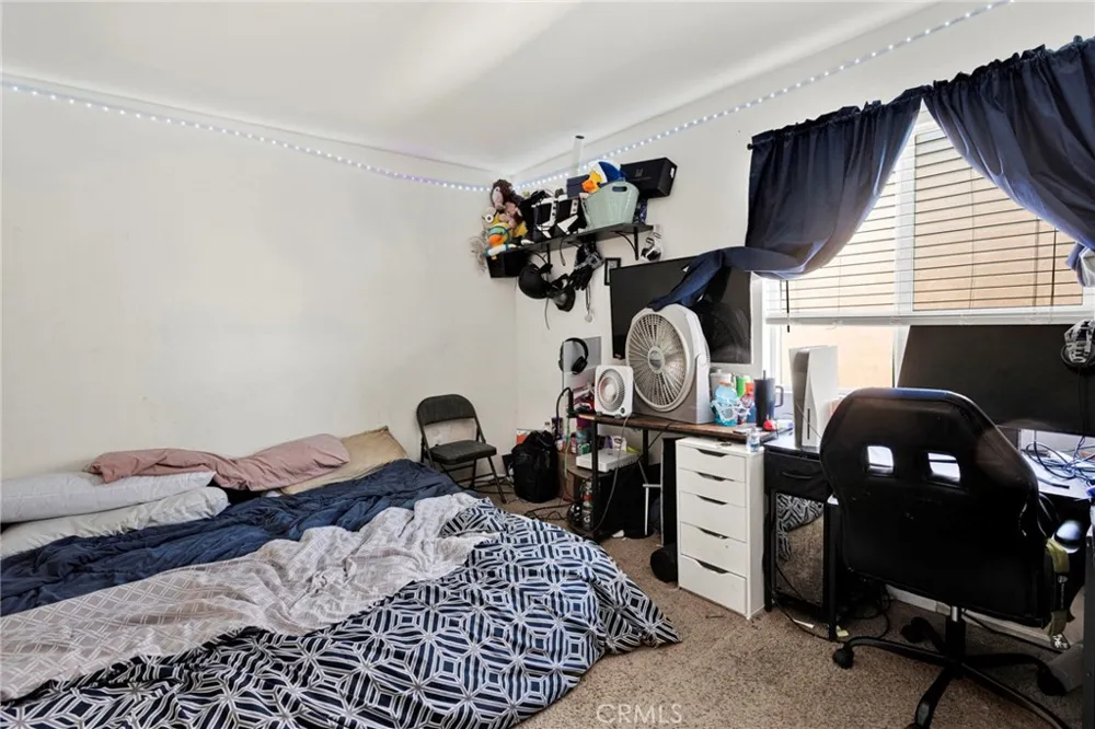 11913 Andrews Place Victorville, CA 92392