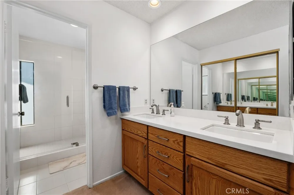131 Spindlewood Avenue Camarillo, CA 93012