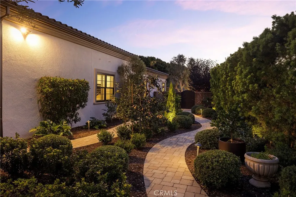 33166 Paseo Celestial San Juan Capistrano, CA 92675