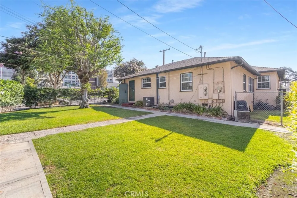 2305 Schoolside Monterey Park, CA 91754