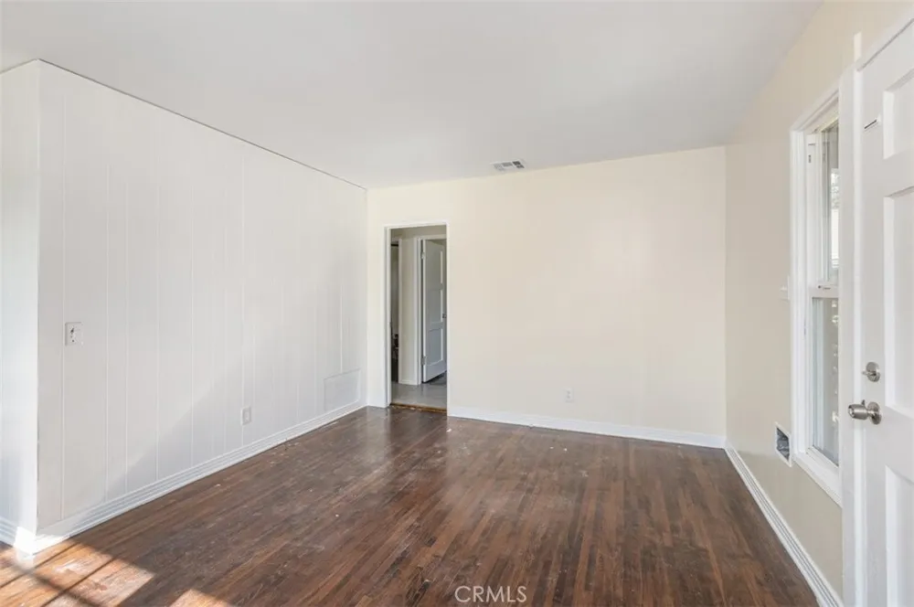 2305 Schoolside Monterey Park, CA 91754