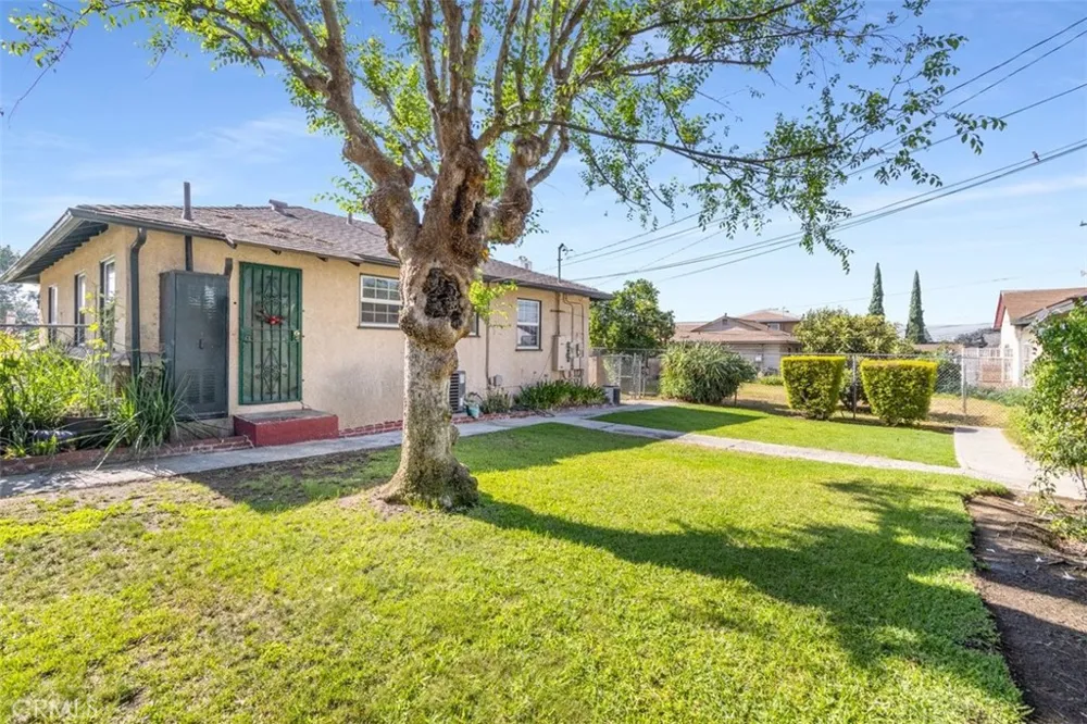 2305 Schoolside Monterey Park, CA 91754