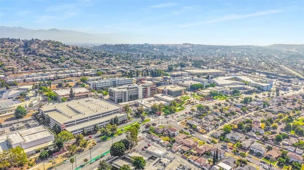 2305 Schoolside Monterey Park, CA 91754